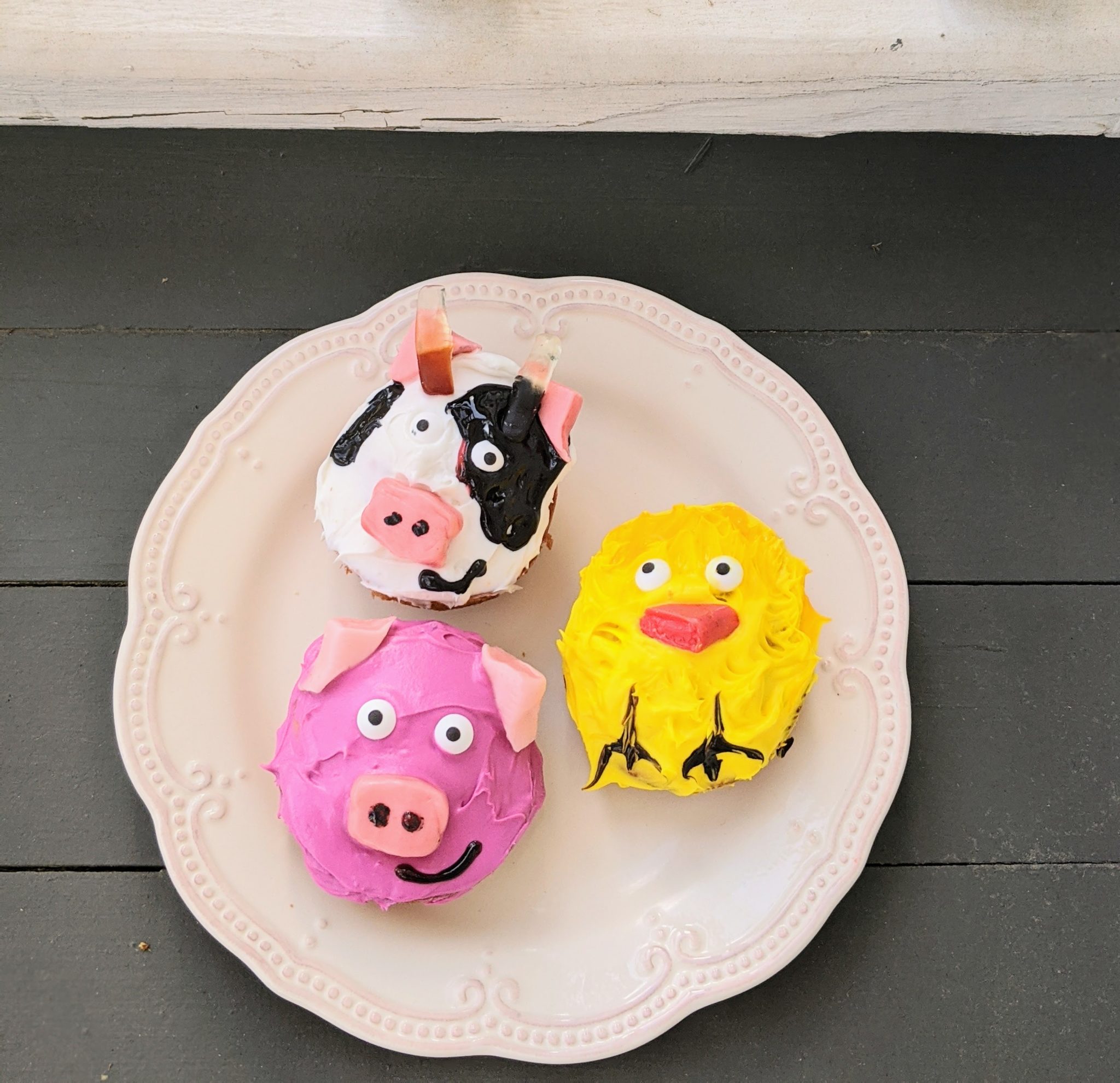 Farm Friend Cupcakes - VeryVera Cooking Camp
